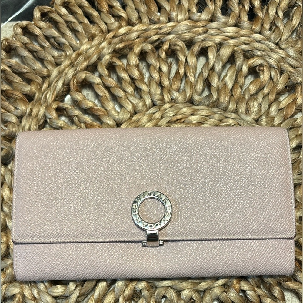 BVLGARI  ITALIAN BABY PINK PEBBLED CALF LEATHER WALLET Authentic